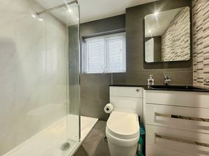Bathroom- click for photo gallery